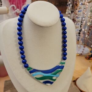 Vintage Fun Colorful Lucite Necklace • Screwclasp • Blue & Green